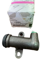 Original Jaguar Clutch slave cylinder for XJ Series 1 & 2 (C29952)