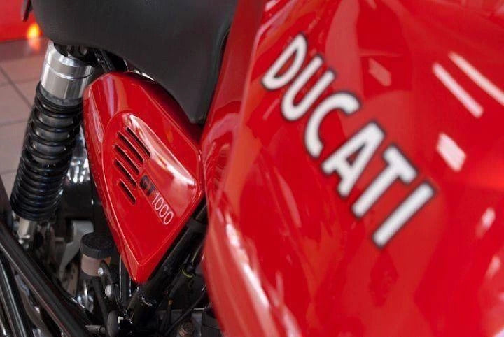 2007 Red Ducati GT1000